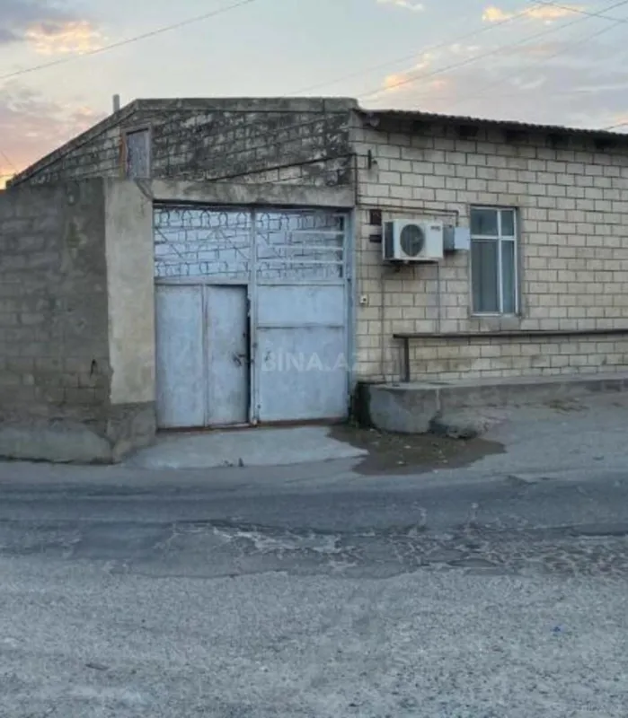 Satılır 4 otaqlı həyət evi 100 m²