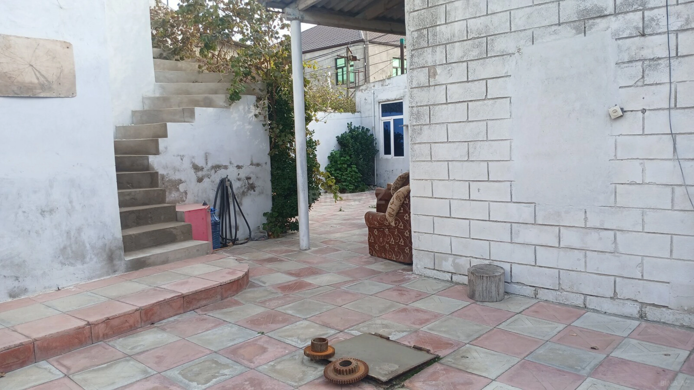 Satılır 4 otaqlı həyət evi 100 m²