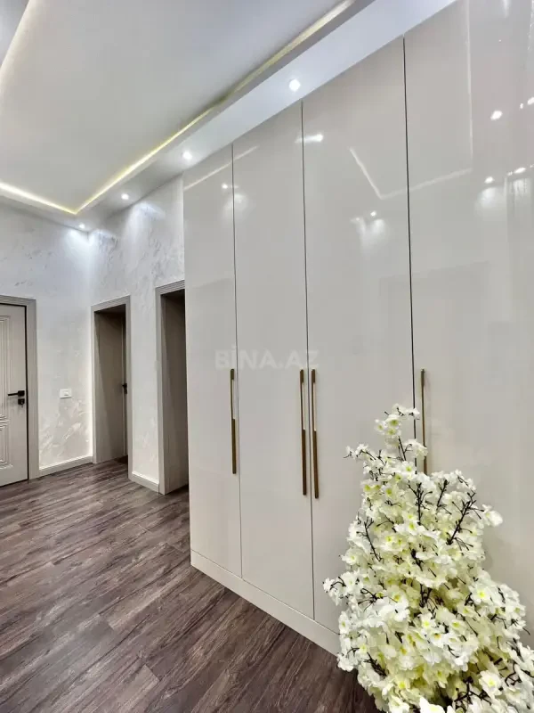 Kirayə verilir 2 otaqlı mənzil 72 m²