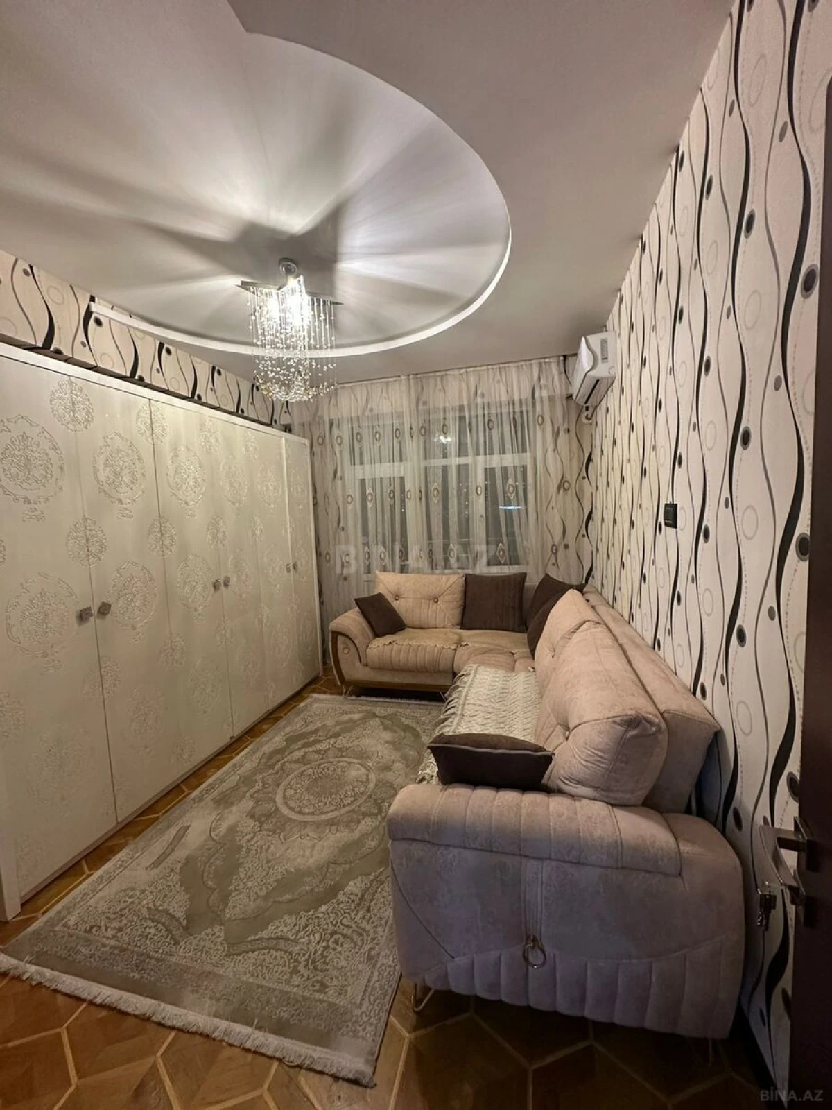 Kirayə verilir 3 otaqlı mənzil 93 m²