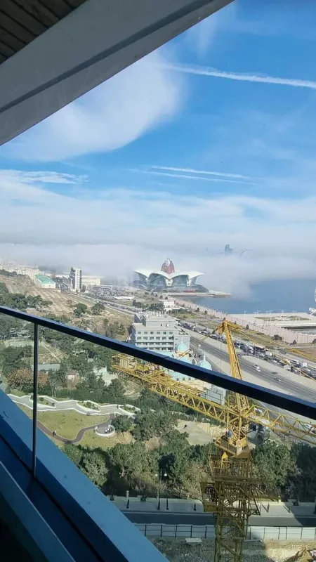 Satılır 4 otaqlı mənzil 186 m²