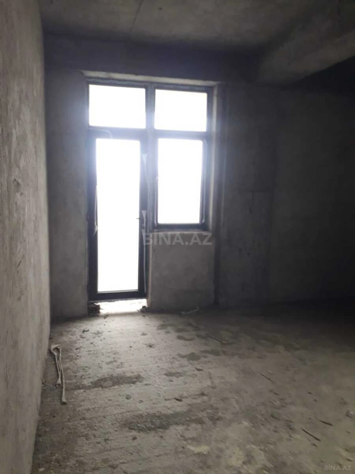 Satılır 2 otaqlı mənzil 71 m²