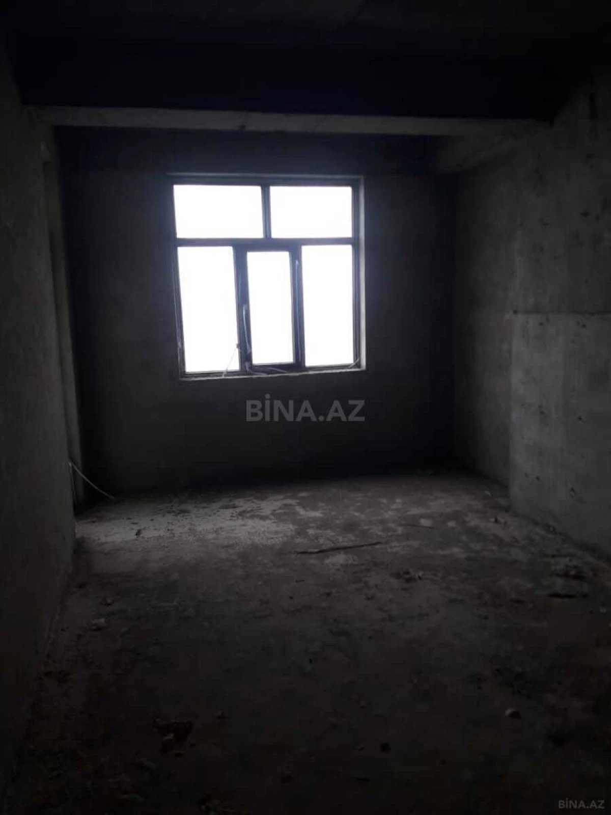 Satılır 2 otaqlı mənzil 71 m²