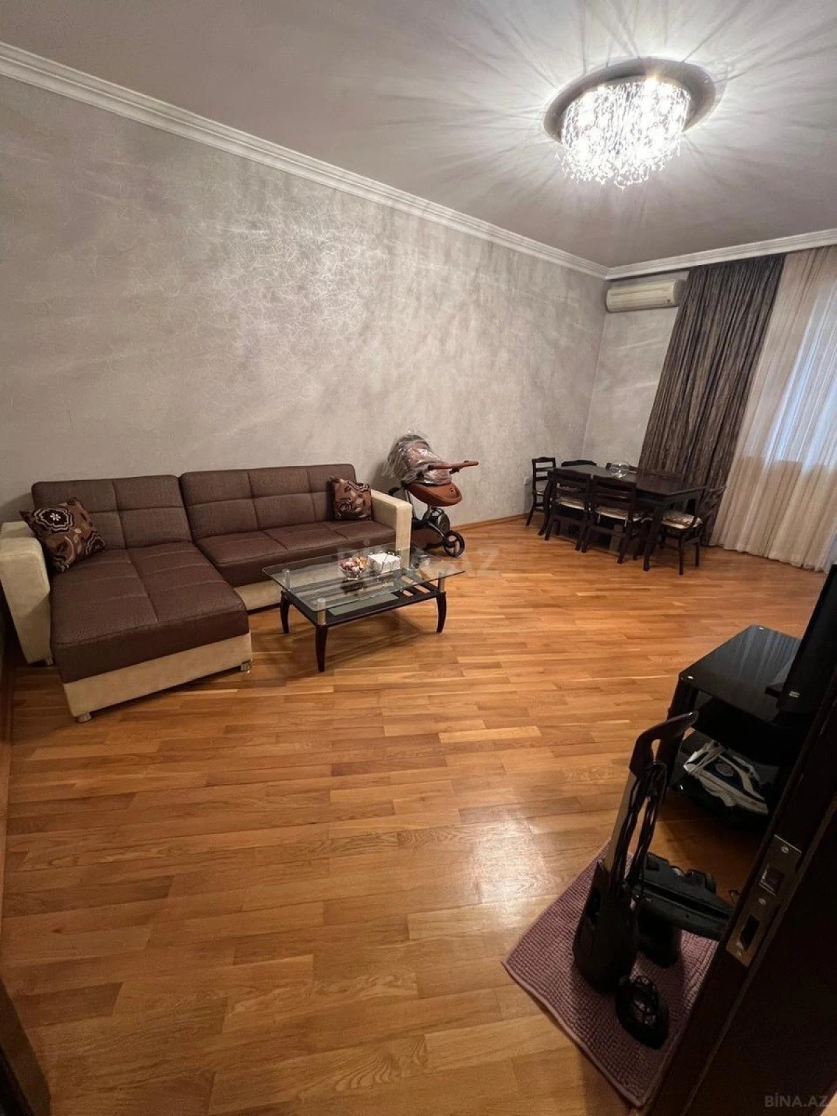 Kirayə verilir 2 otaqlı mənzil 62 m²