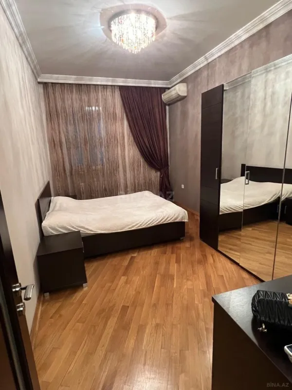 Kirayə verilir 2 otaqlı mənzil 62 m²