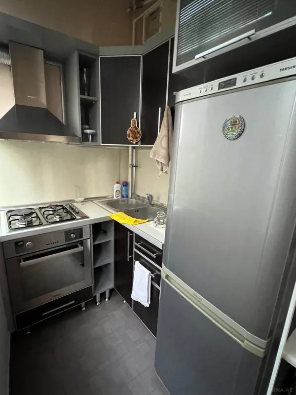 Kirayə verilir 2 otaqlı mənzil 62 m²