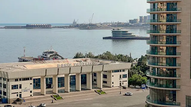 Satılır 3 otaqlı mənzil 103 m²