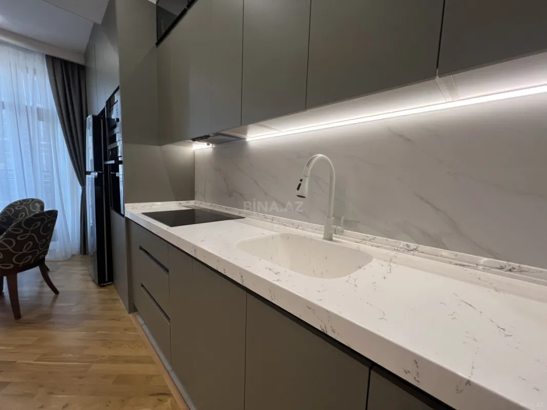 Satılır 3 otaqlı mənzil 103 m²