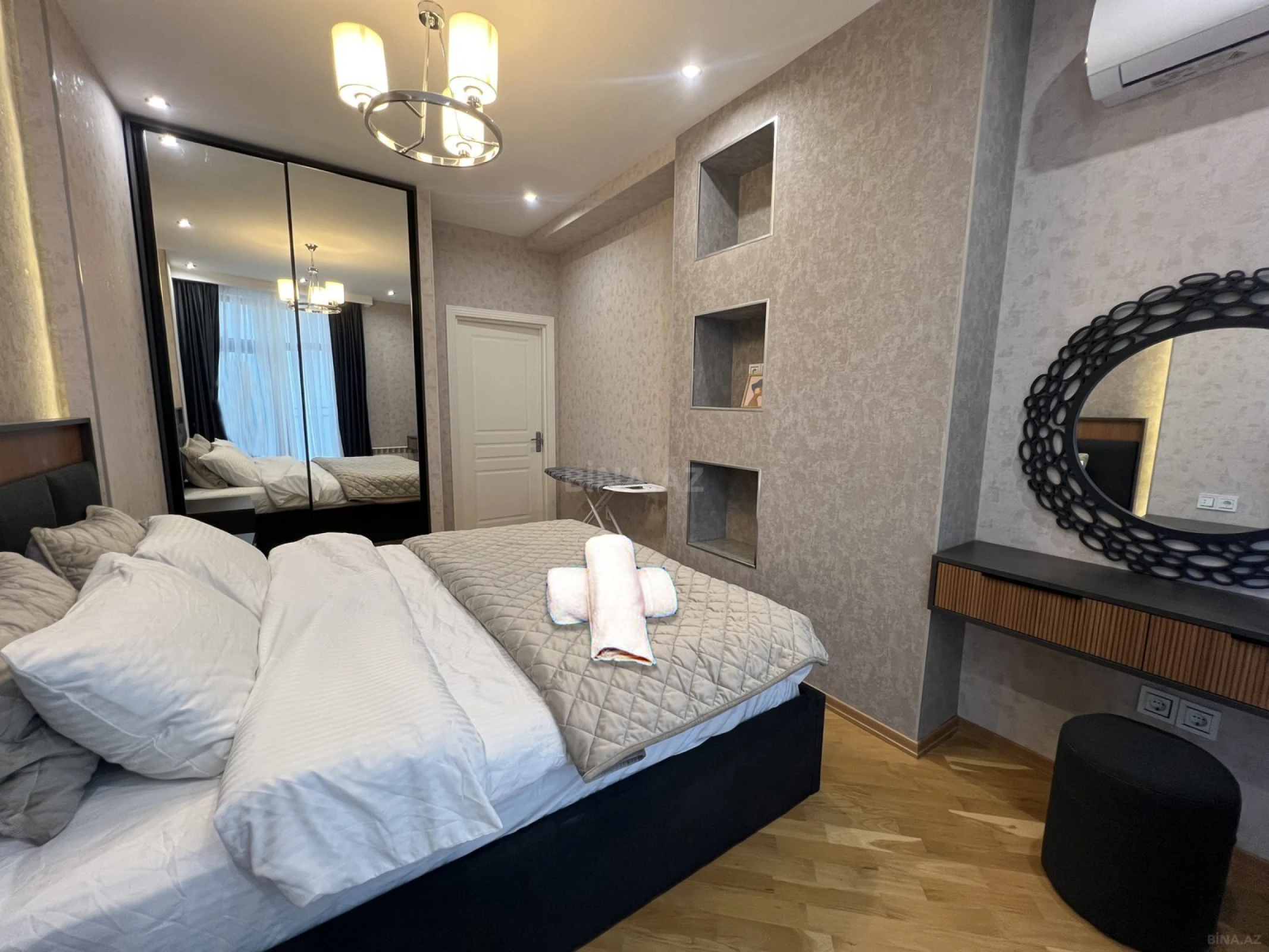 Satılır 3 otaqlı mənzil 103 m²