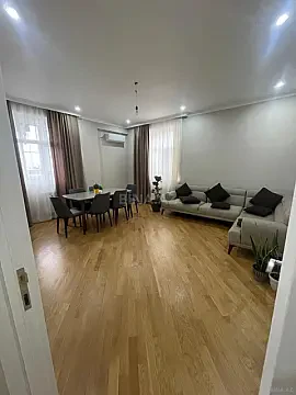 Satılır 3 otaqlı mənzil 135 m² — Bakı, 9-cu mikrorayon 3 otaq 135.00 m²