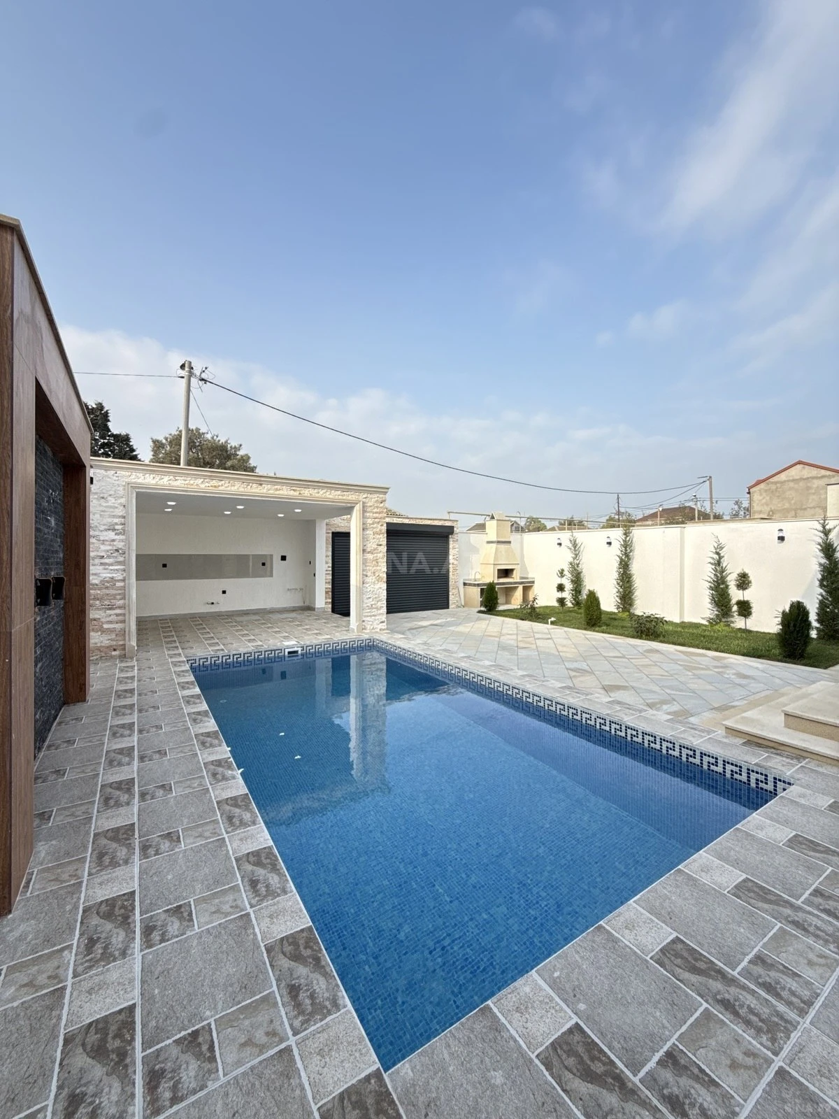 Satılır 4 otaqlı həyət evi 155 m²