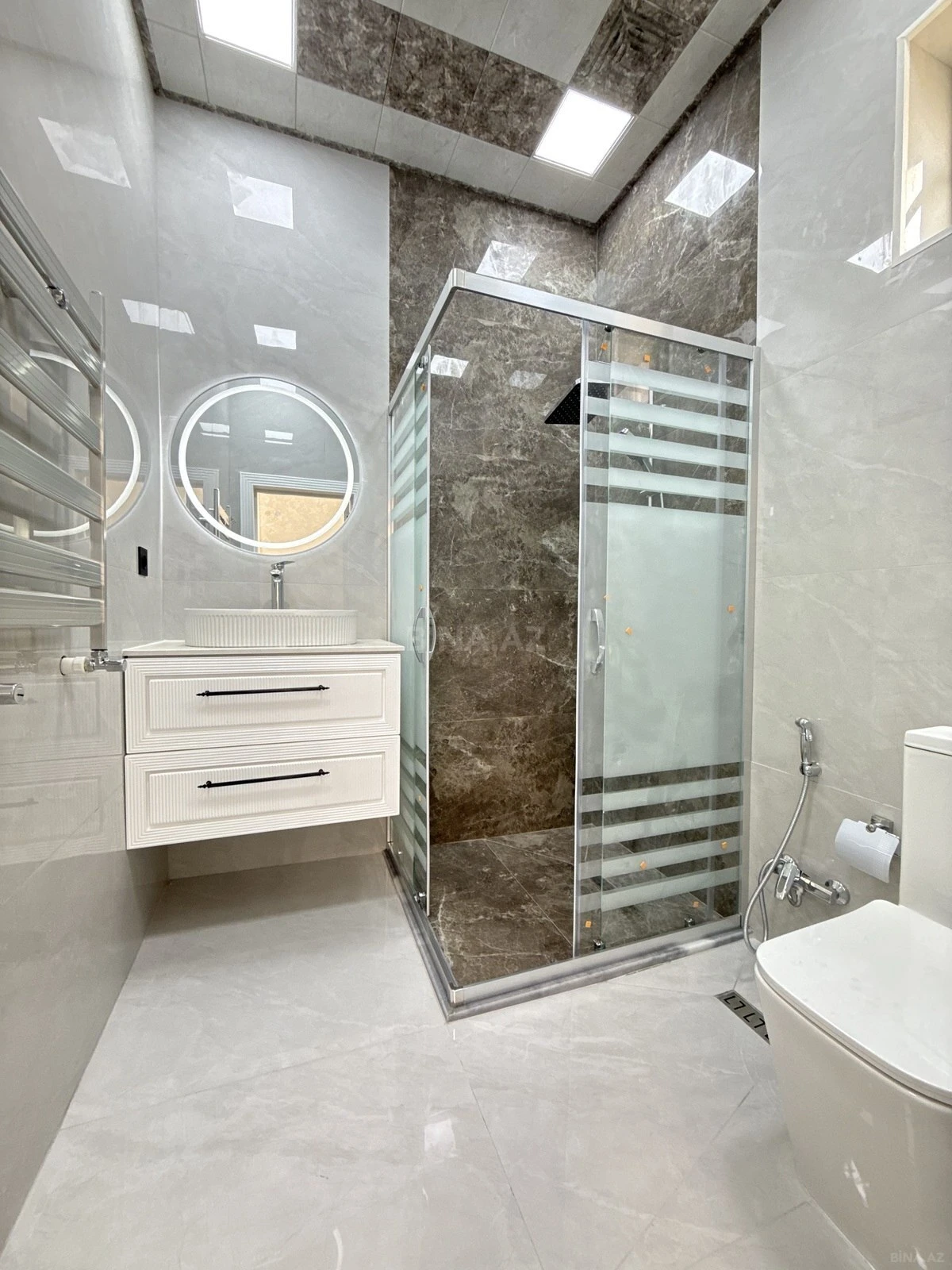 Satılır 4 otaqlı həyət evi 155 m²