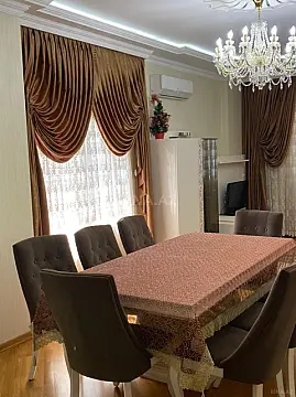 Kirayə verilir 3 otaqlı mənzil 130 m²