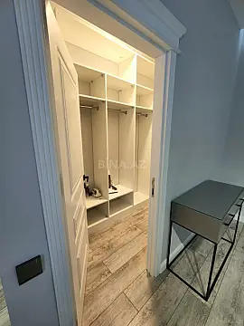 Kirayə verilir 2 otaqlı mənzil 90 m²