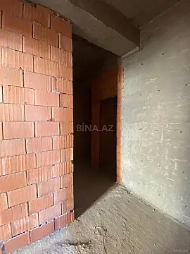 Satılır 2 otaqlı mənzil 77 m²