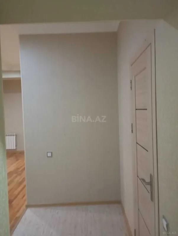 Satılır 3 otaqlı mənzil 130 m²