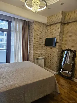 Kirayə verilir 2 otaqlı mənzil 70 m²