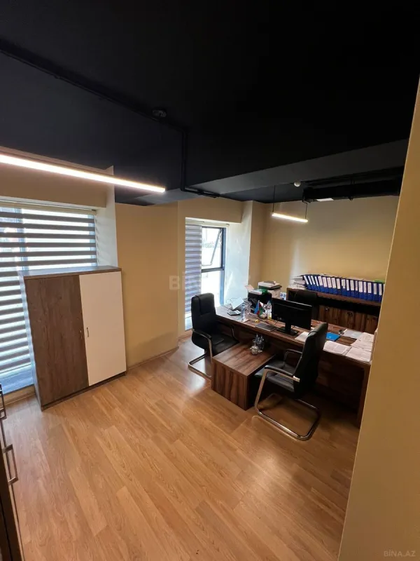 Kirayə verilir 3 otaqlı ofis 117 m²