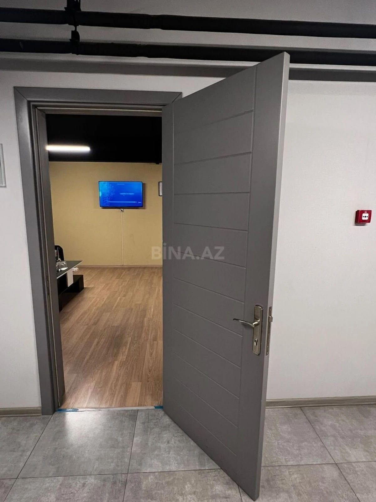 Kirayə verilir 3 otaqlı ofis 117 m²