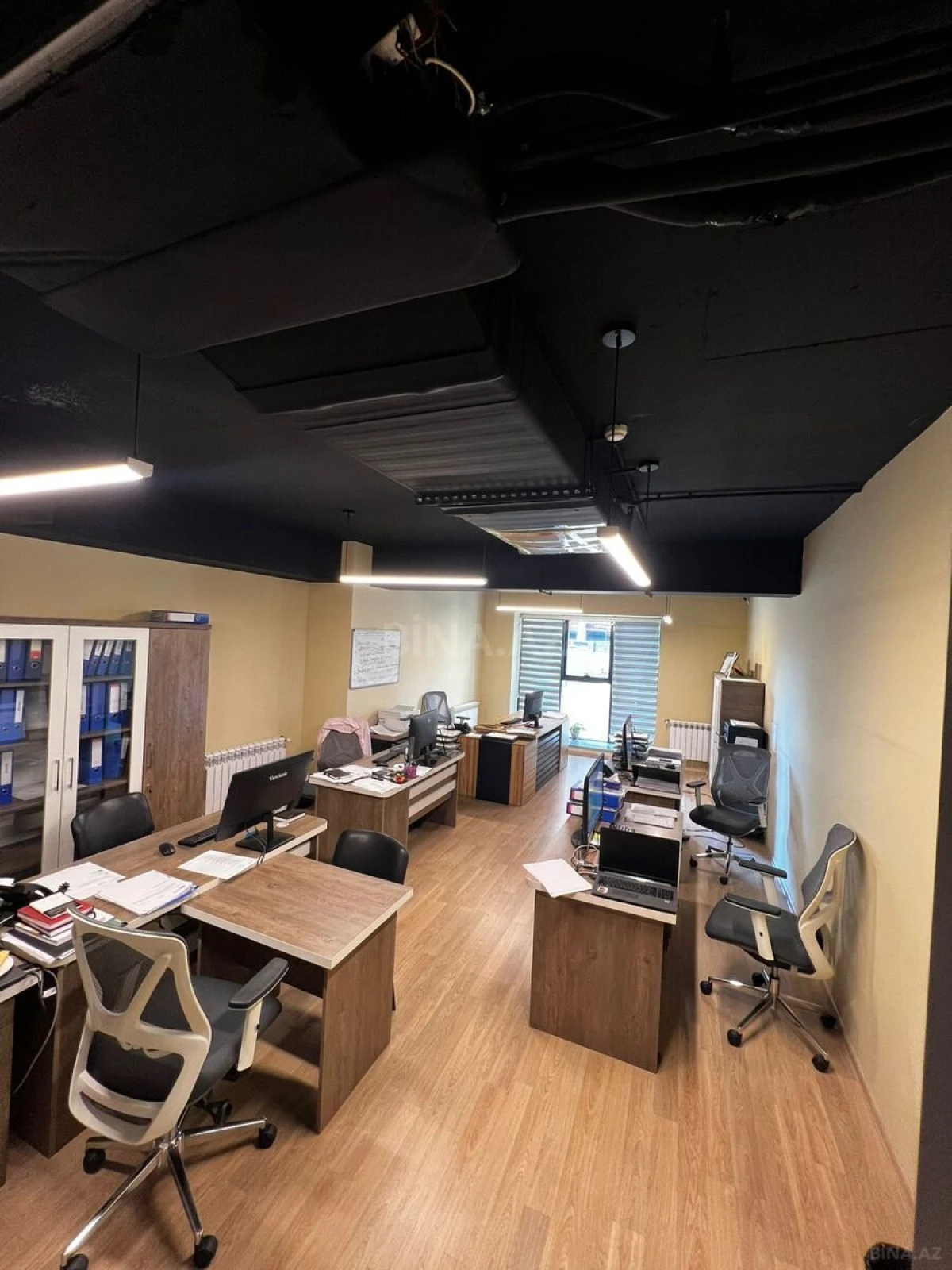 Kirayə verilir 3 otaqlı ofis 117 m²