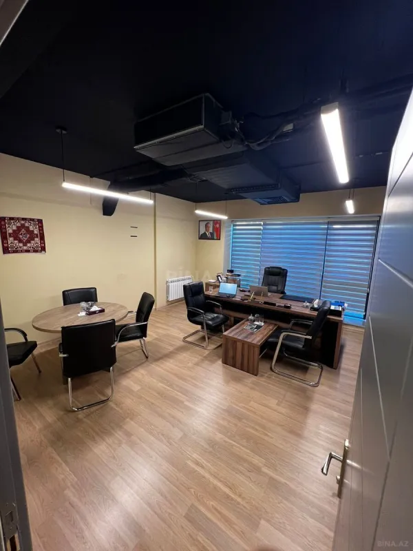 Kirayə verilir 3 otaqlı ofis 117 m²