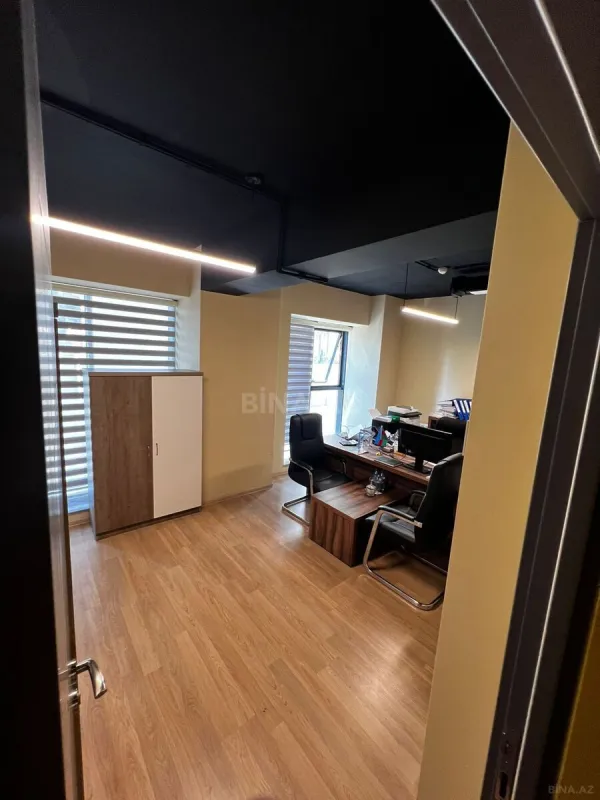 Kirayə verilir 3 otaqlı ofis 117 m²