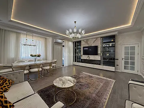 Satılır 4 otaqlı mənzil 130 m² — Bakı, Badamdar 4 otaq 130.00 m²