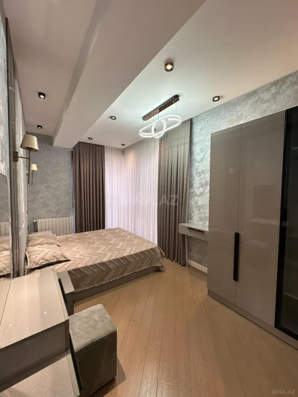 Satılır 3 otaqlı mənzil 114 m²