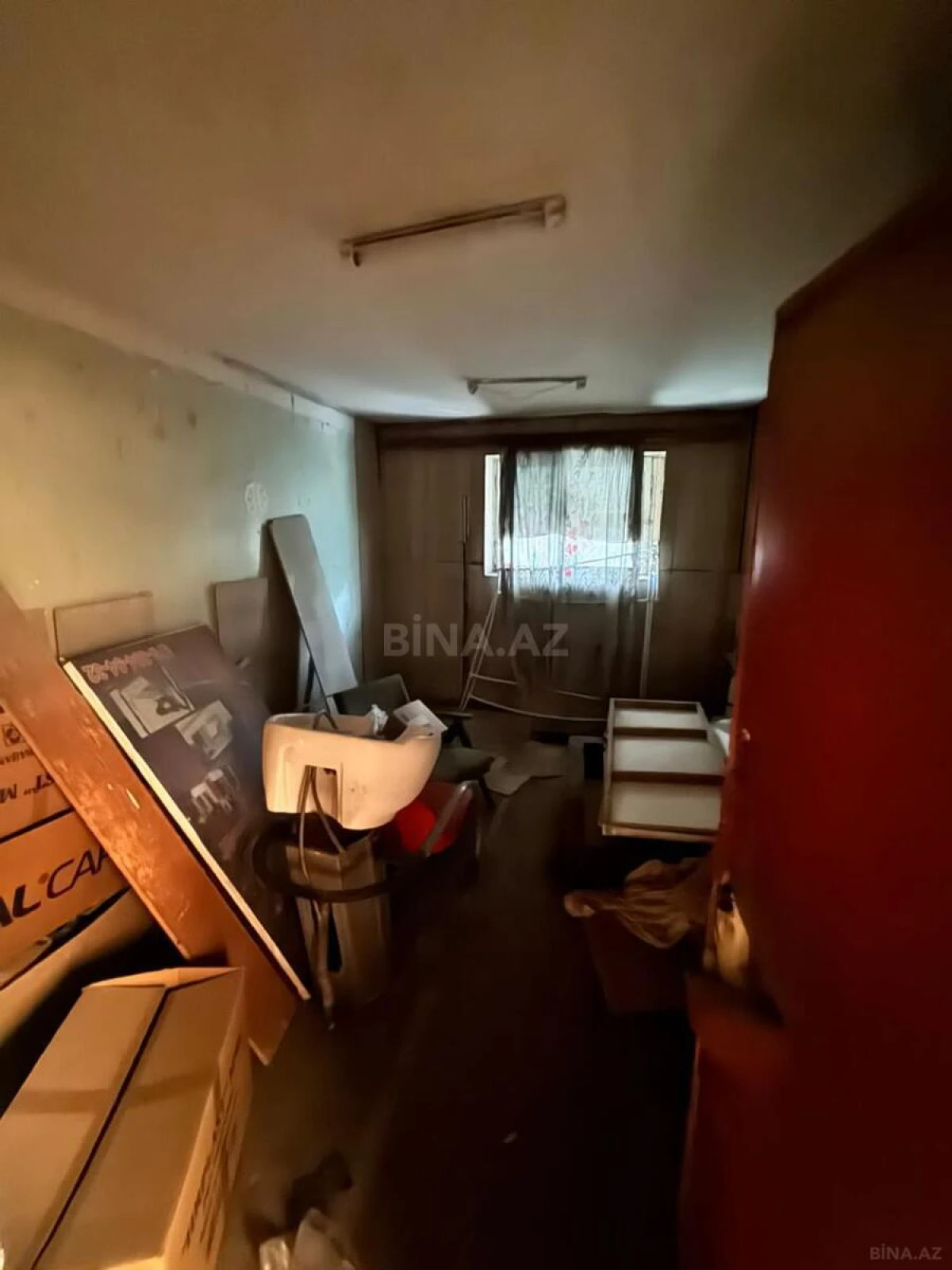 Satılır obyekt 235.7 m²