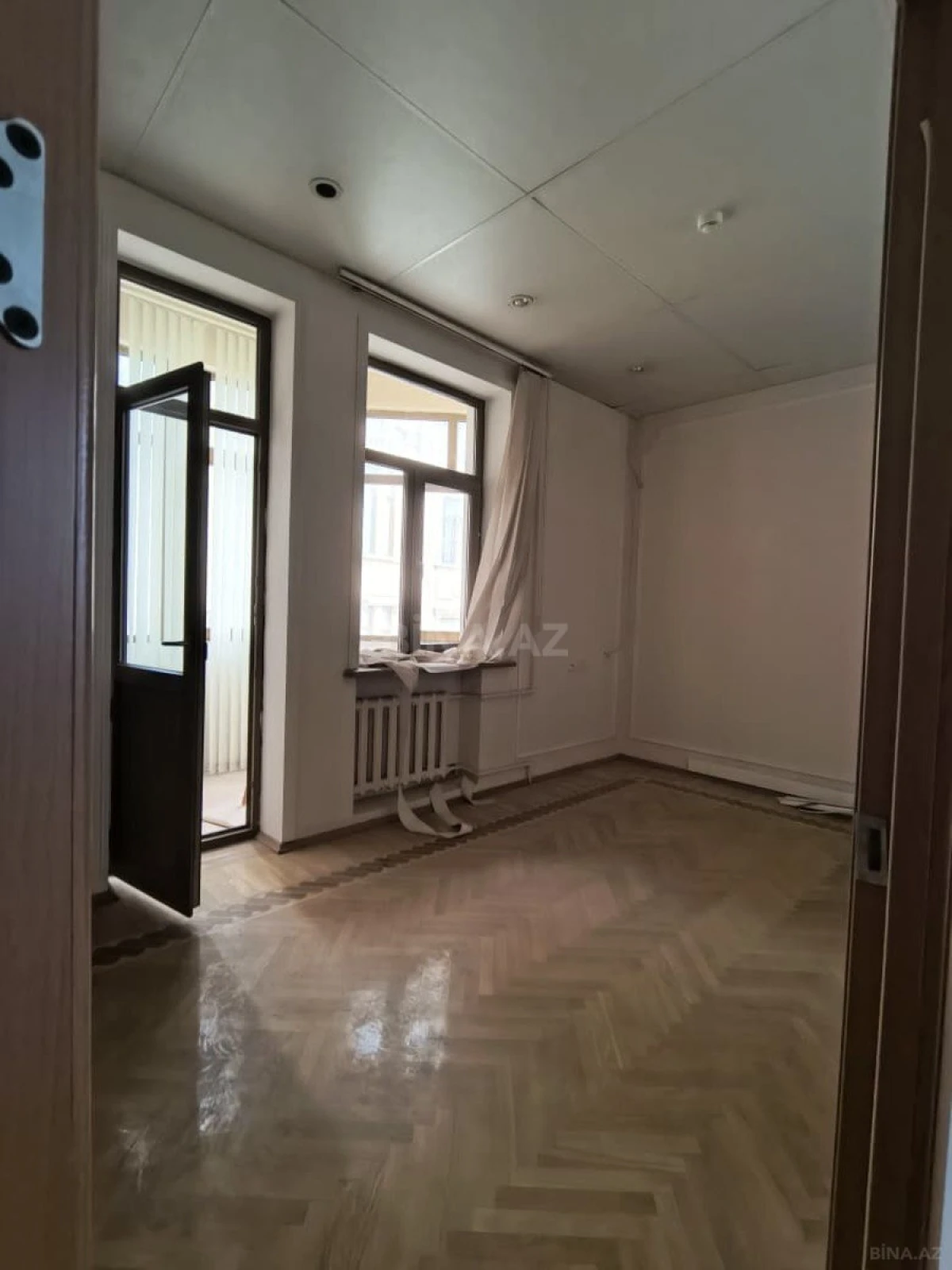Kirayə verilir 9 otaqlı ofis 350 m²