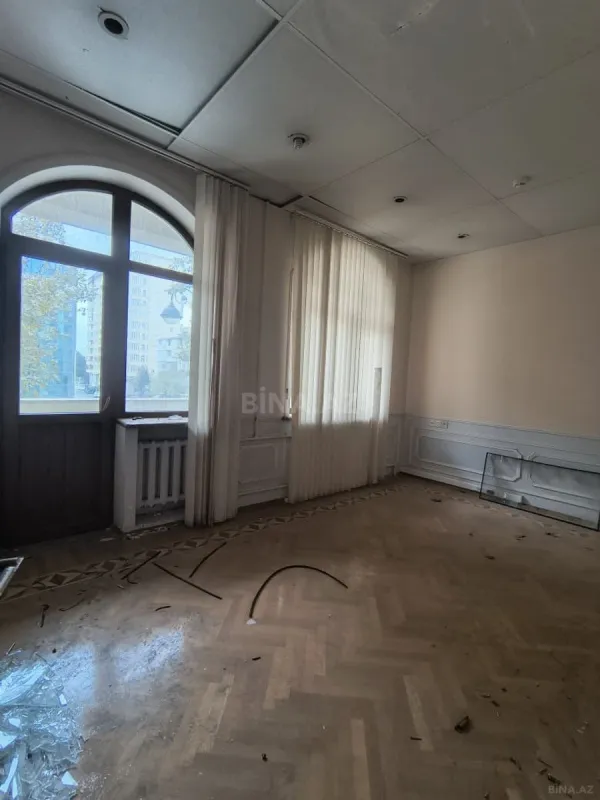 Kirayə verilir 9 otaqlı ofis 350 m²