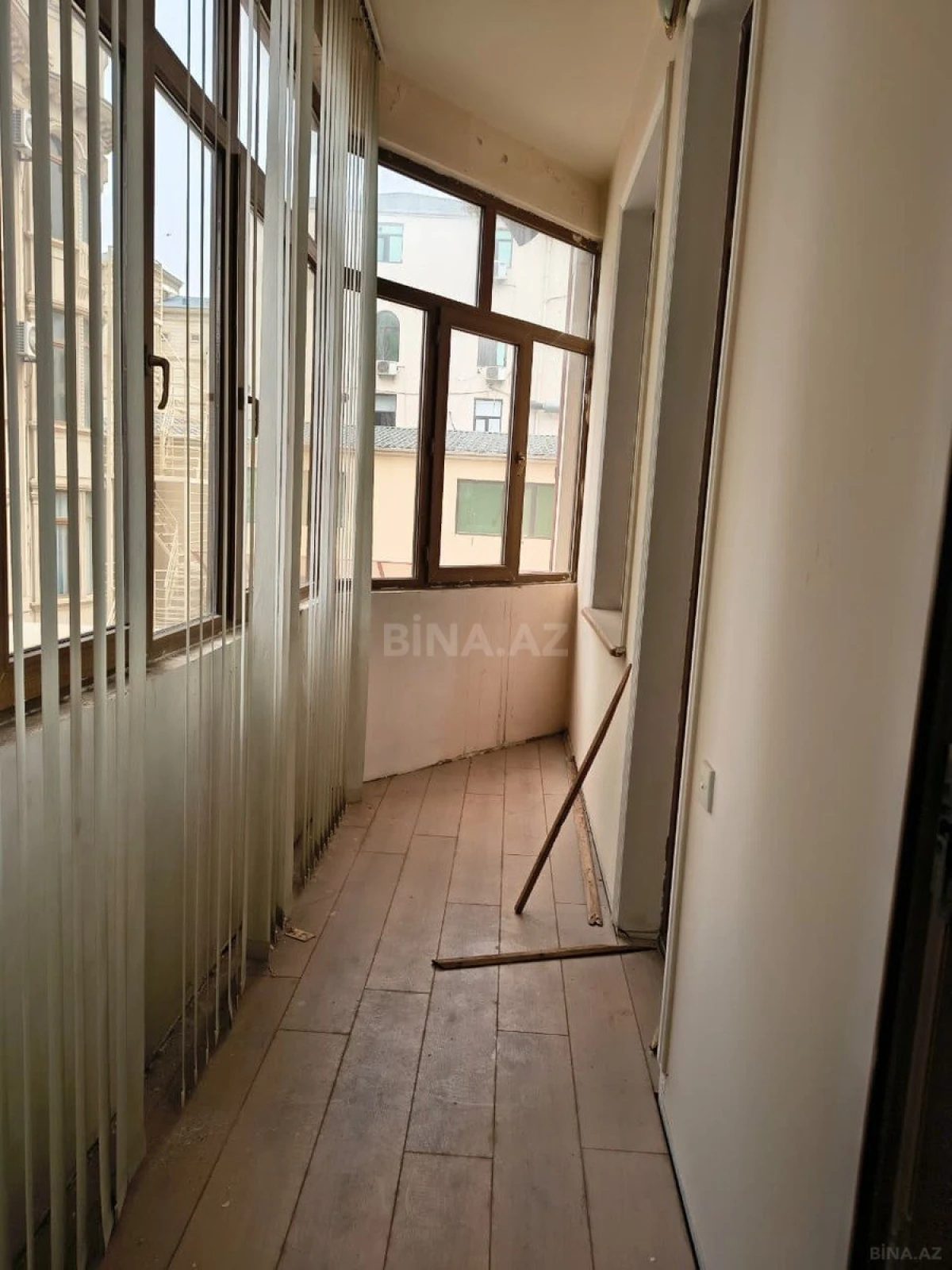 Kirayə verilir 9 otaqlı ofis 350 m²