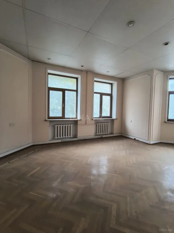 Kirayə verilir 9 otaqlı ofis 350 m²