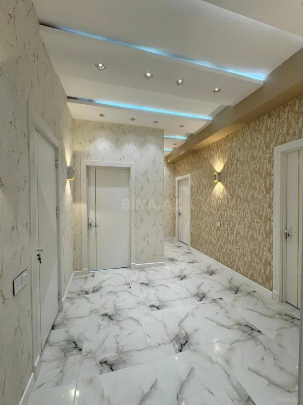 Satılır 3 otaqlı mənzil 115 m²