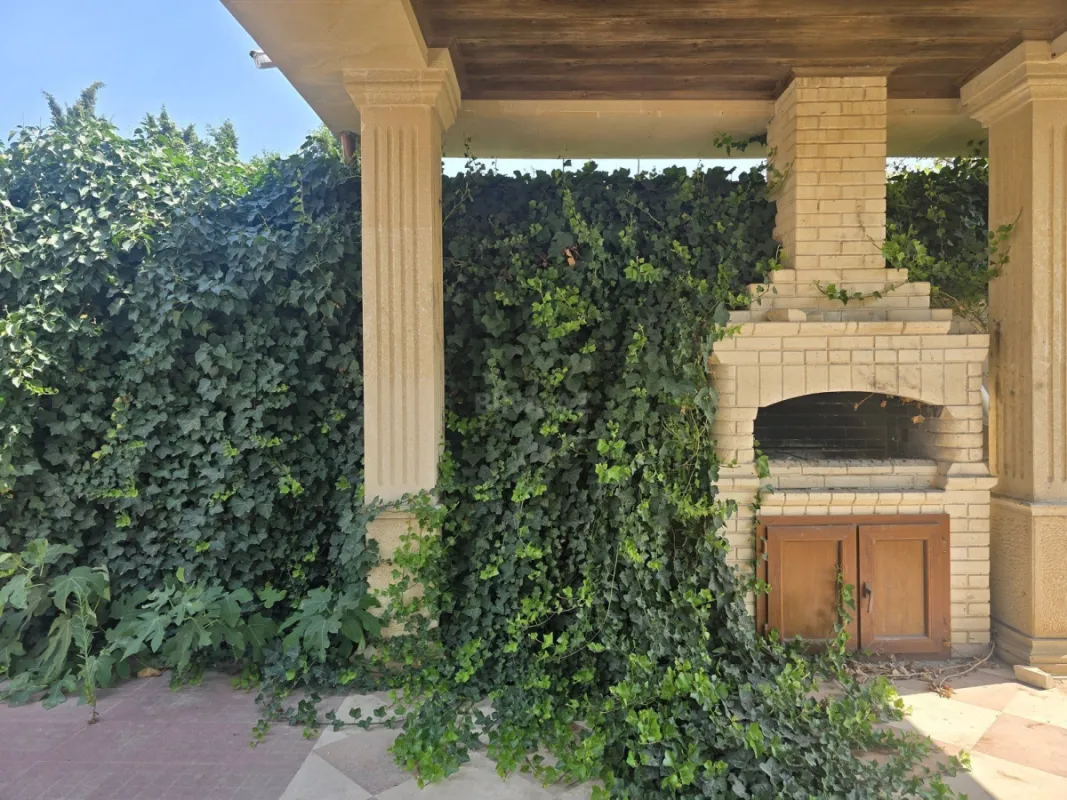 Satılır 6 otaqlı həyət evi 400 m²