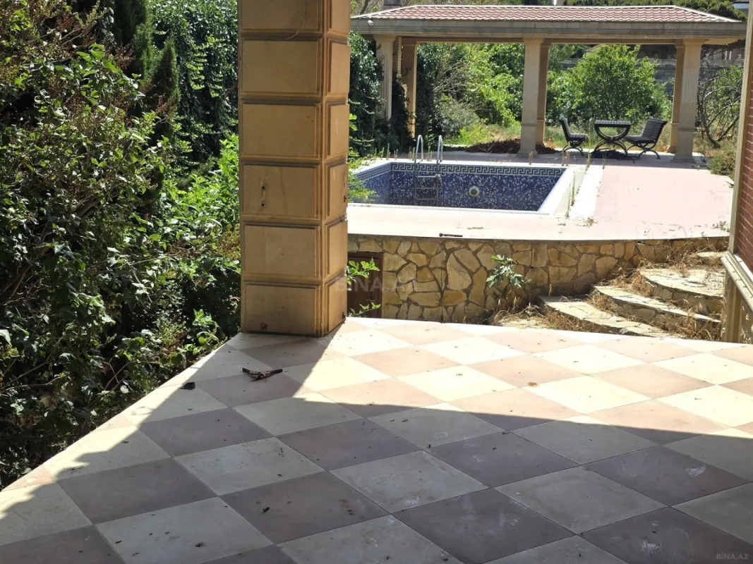 Satılır 6 otaqlı həyət evi 400 m²