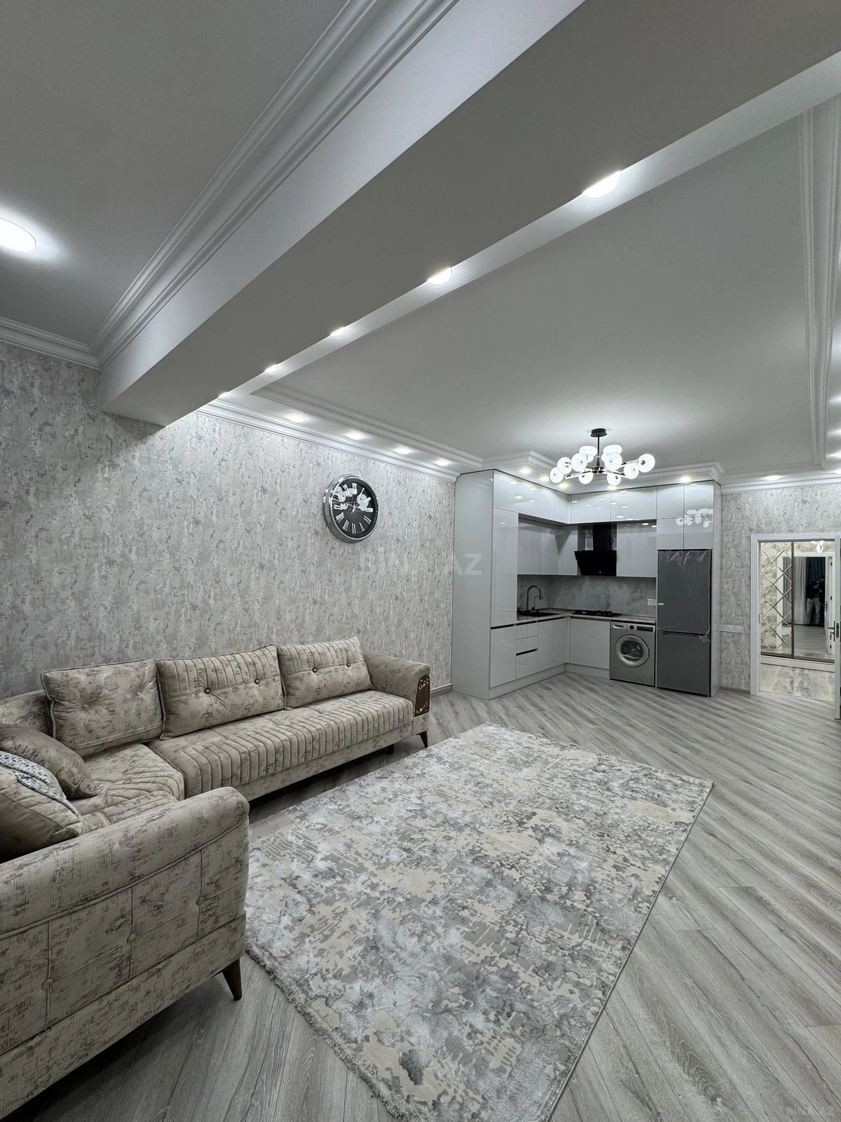 Satılır 2 otaqlı mənzil 67 m²