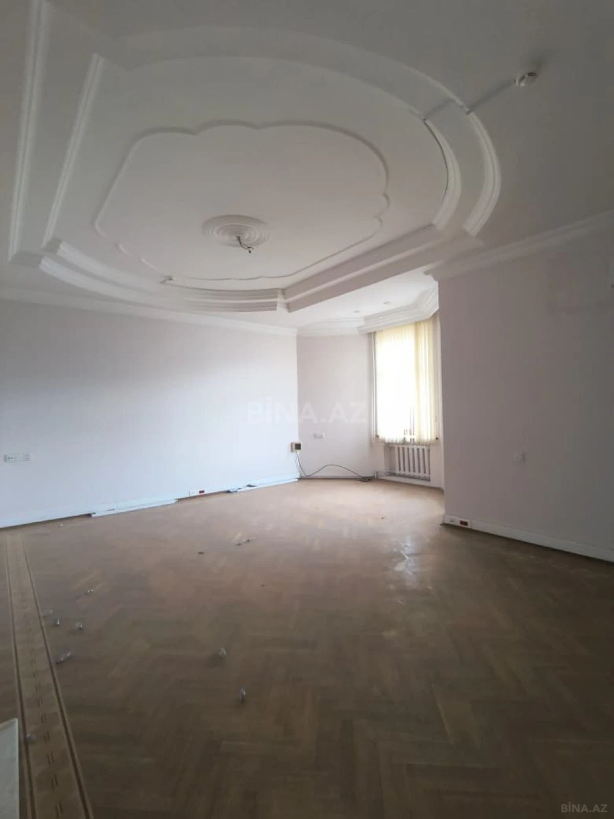 Kirayə verilir 4 otaqlı ofis 175 m²