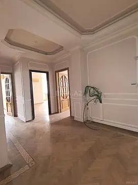 Kirayə verilir 4 otaqlı ofis 175 m²