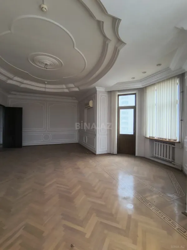 Kirayə verilir 4 otaqlı ofis 175 m²