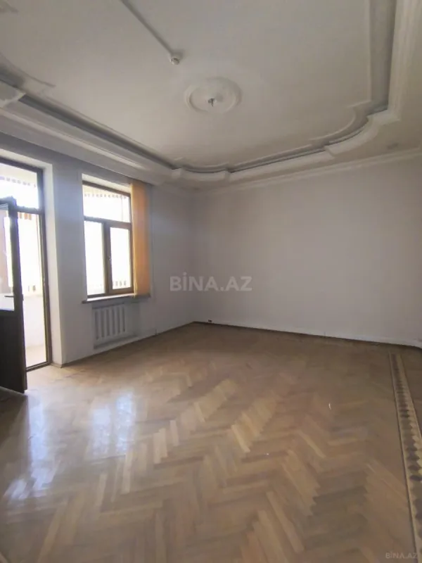 Kirayə verilir 4 otaqlı ofis 175 m²