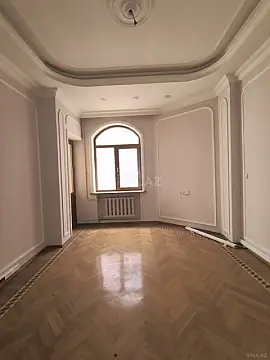 Kirayə verilir 4 otaqlı ofis 175 m²