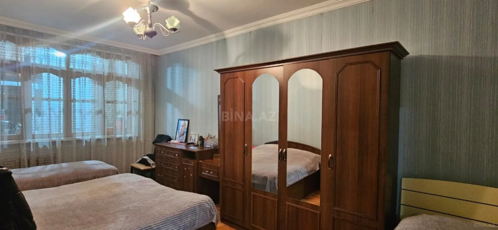 Satılır 4 otaqlı mənzil 100 m²