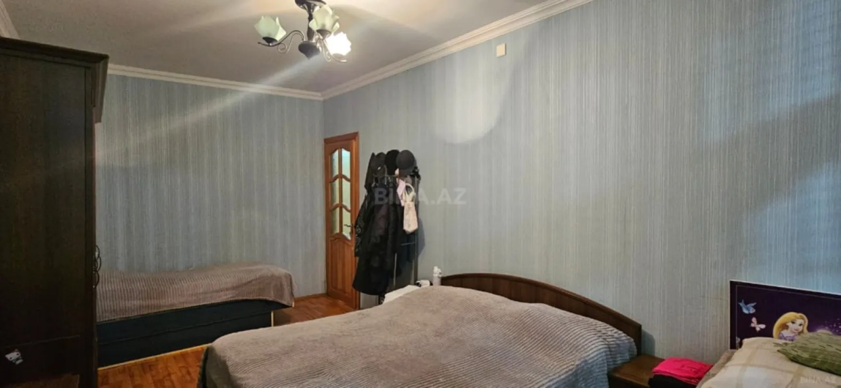 Satılır 4 otaqlı mənzil 100 m²