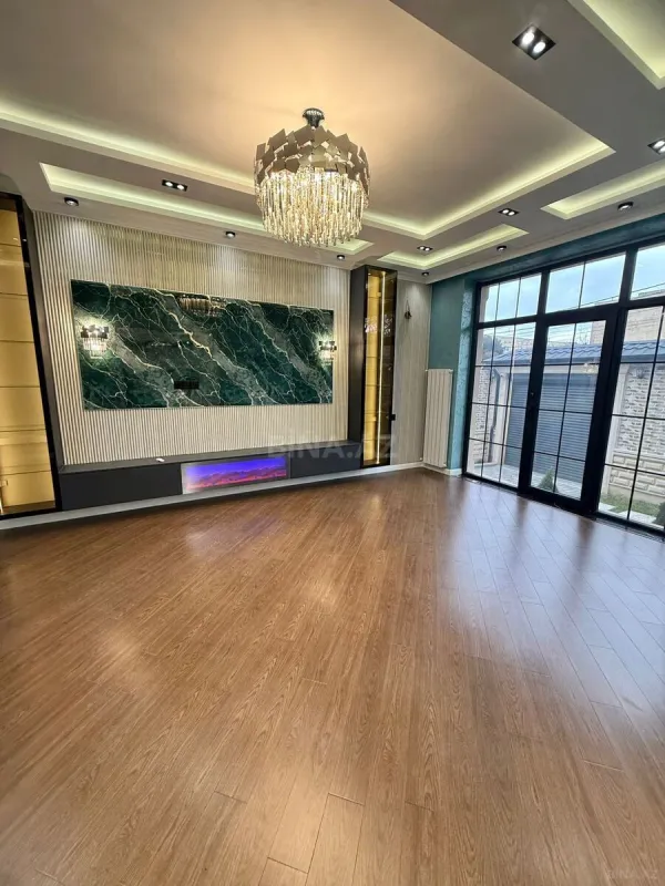 Satılır 5 otaqlı həyət evi 200 m²