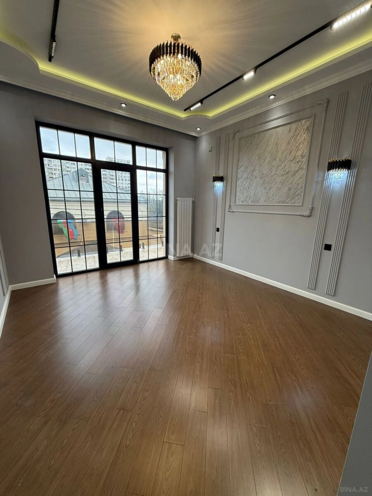 Satılır 5 otaqlı həyət evi 200 m²
