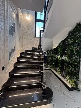 Satılır 5 otaqlı həyət evi 200 m²