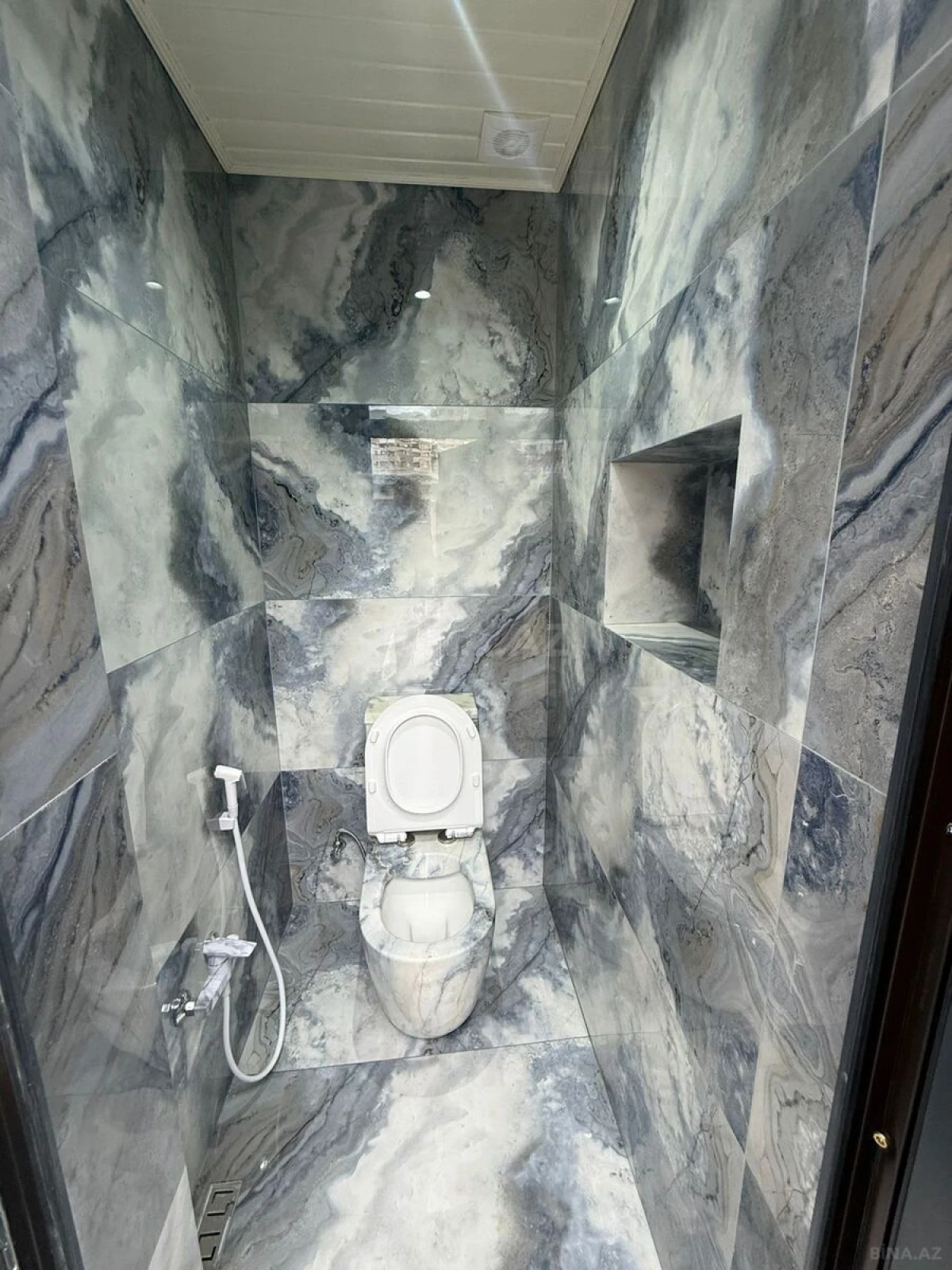 Satılır 5 otaqlı həyət evi 200 m²