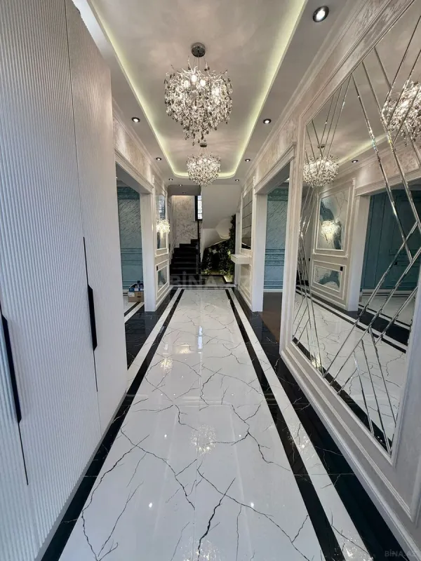 Satılır 5 otaqlı həyət evi 200 m²