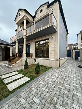Satılır 5 otaqlı həyət evi 200 m²